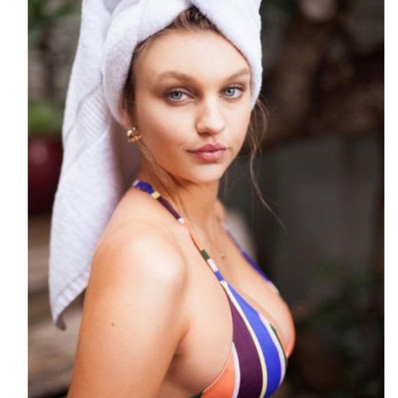 Urban Outfitters Other - NWT Out From Under Printed Triangle Racerback Top